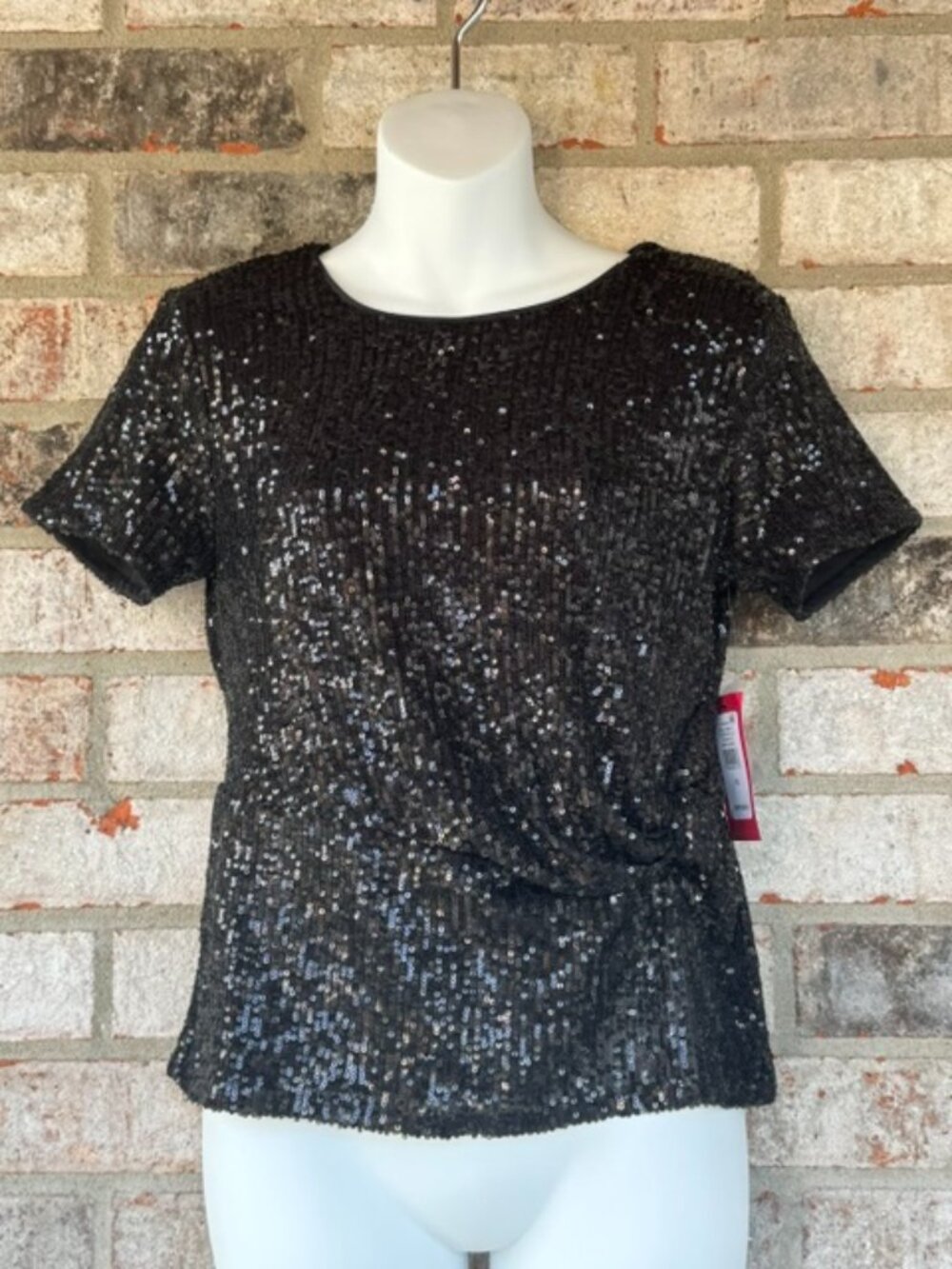 VINCE CAMUTO SIDE KNOT SEQUIN TOP